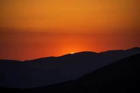 Dune Sunset 4K Wallpaper · minimal · 3840×2560