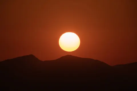 Dune Sunset 4K Wallpaper · minimal · 3840×2561