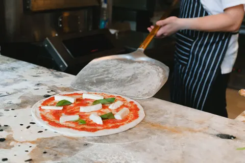 Pizza 4K Wallpaper · food · 3840×2560