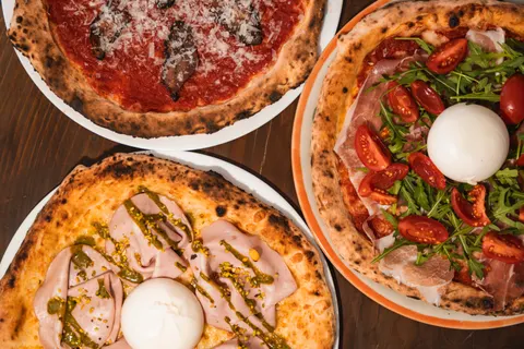 Pizza 4K Wallpaper · food · 3840×2560