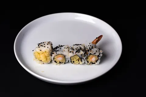 Sushi 4K Wallpaper · food · 3840×2561