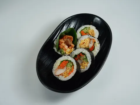 Sushi 4K Wallpaper · food · 3840×2880