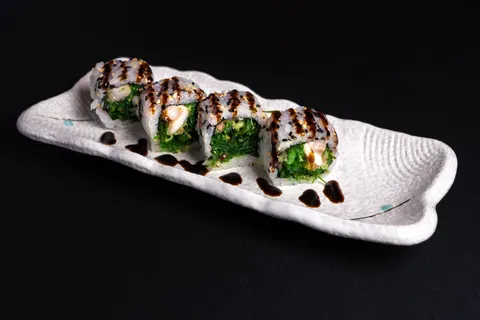 Sushi 4K Wallpaper · food · 3840×2561