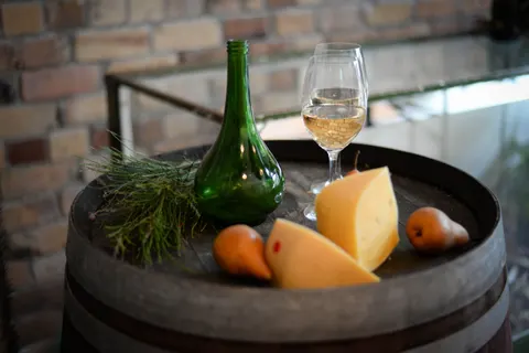 Wine 4K Wallpaper · food · 3840×2563