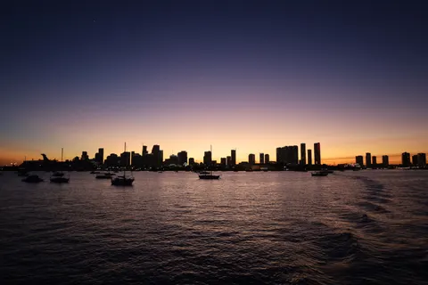 New York Skyline 4K Wallpaper · city · 3840×2560