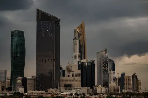Dubai Skyline 4K Wallpaper · city · 3840×2560