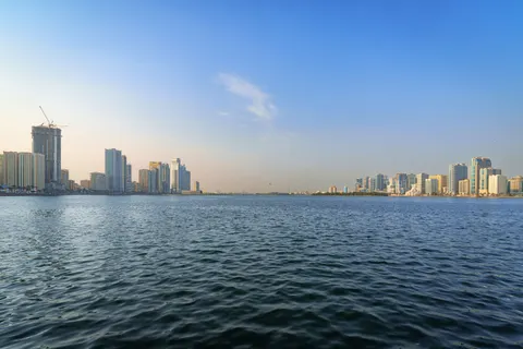 Dubai Skyline 4K Wallpaper · city · 3840×2560