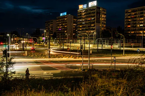 Lichtspuren 4K Hintergrundbild · city · 3840×2560
