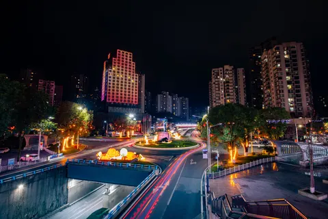 Light Trails 4K Wallpaper · city · 3840×2560