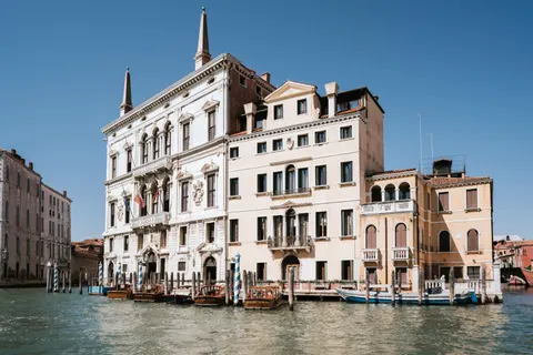 Fondo de pantalla Canal de Venecia 4K · architecture · 3840×2560