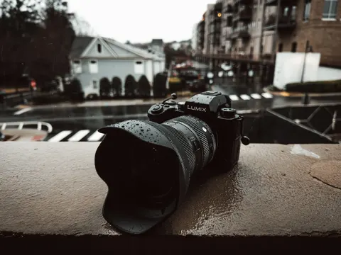 Rainy Street 4K Wallpaper · city · 3840×2880