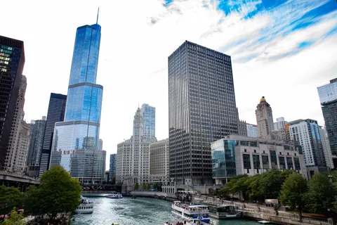 Chicago Skyline 4K Wallpaper · city · 3840×2560