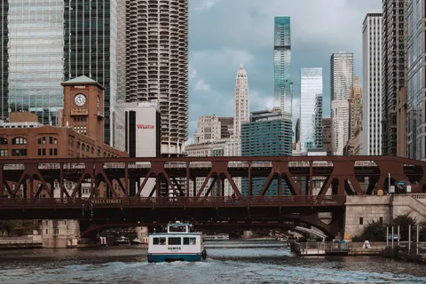 Chicago Skyline 4K Wallpaper · city · 3840×2560