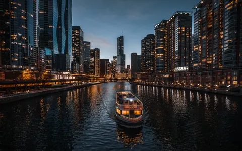 Chicago Skyline 4K Wallpaper · city · 3840×2400