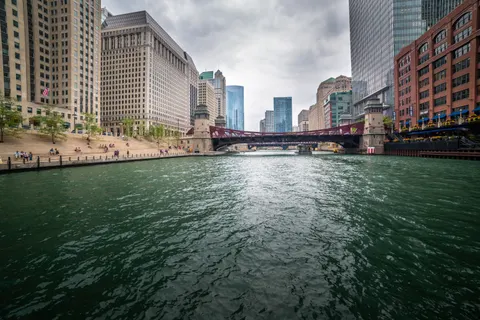 Chicago Skyline 4K Wallpaper · city · 3840×2563
