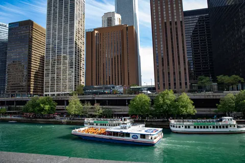 Chicago Skyline 4K Wallpaper · city · 3840×2560