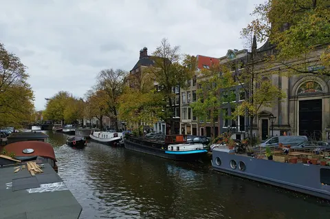 Amsterdam Canals 4K Wallpaper · city · 3840×2545