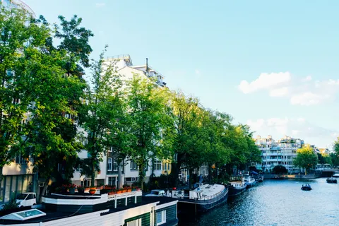 Amsterdam Canals 4K Wallpaper · city · 3840×2560
