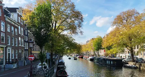 Amsterdam Canals 4K Wallpaper · city · 3840×2056