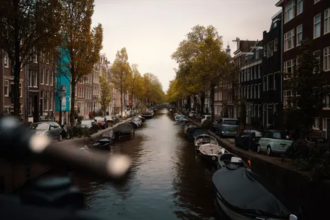 Amsterdam Canals 4K Wallpaper · city · 3840×2560