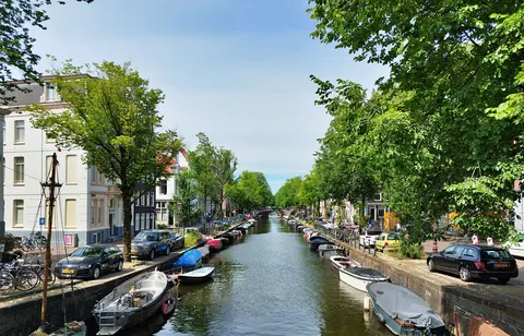 Amsterdam Canals 4K Wallpaper · city · 3840×2462