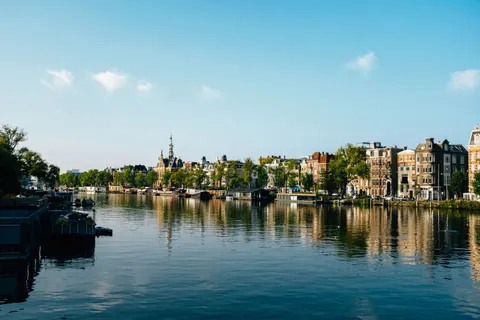 Amsterdam Canals 4K Wallpaper · city · 3840×2560