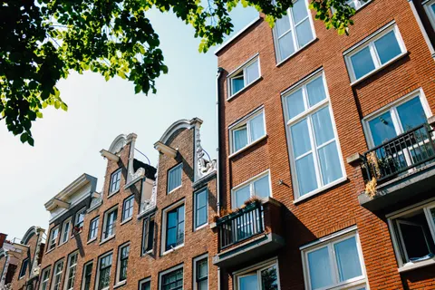 Amsterdam Canals 4K Wallpaper · city · 3840×2560