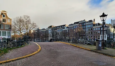 Amsterdam Canals 4K Wallpaper · city · 3840×2235
