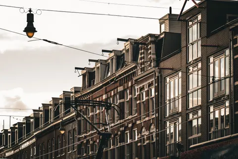 Amsterdam Canals 4K Wallpaper · city · 3840×2560