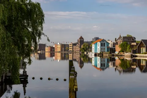 Amsterdam Canals 4K Wallpaper · city · 3840×2560