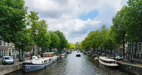 Amsterdam Canals 4K Wallpaper · city · 3840×2045
