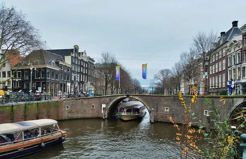 Amsterdam Canals 4K Wallpaper · city · 3840×2483