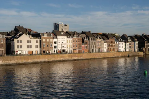 Amsterdam Canals 4K Wallpaper · city · 3840×2560