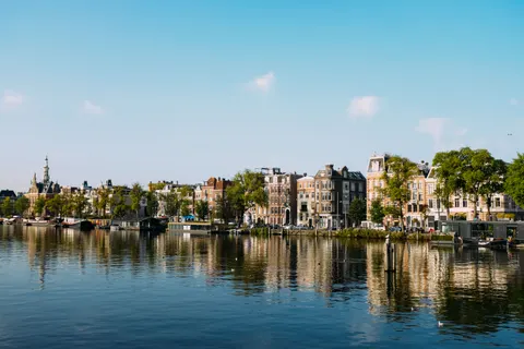 Amsterdam Canals 4K Wallpaper · city · 3840×2560