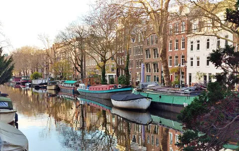 Amsterdam Canals 4K Wallpaper · city · 3840×2436