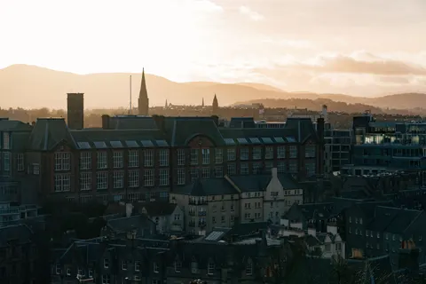 Rooftop View 4K Wallpaper · city · 3840×2560