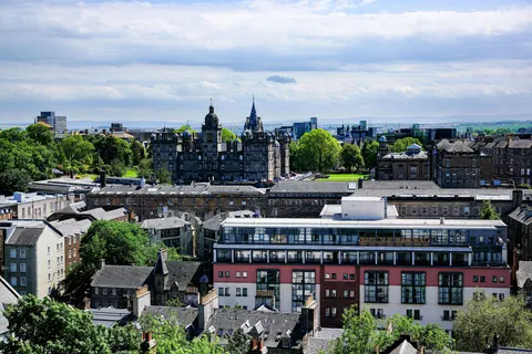 Rooftop View 4K Wallpaper · city · 3840×2560