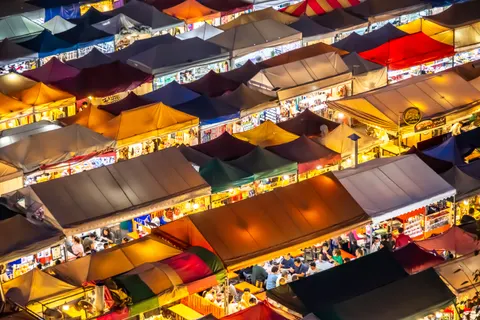 Night Market 4K Wallpaper · city · 3840×2560