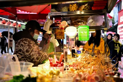 Night Market 4K Wallpaper · city · 3840×2560