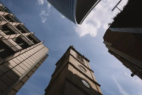 Glass Tower 4K Wallpaper · architecture · 3840×2560