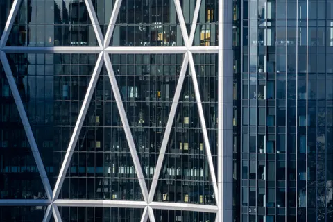 Glass Tower 4K Wallpaper · architecture · 3840×2560