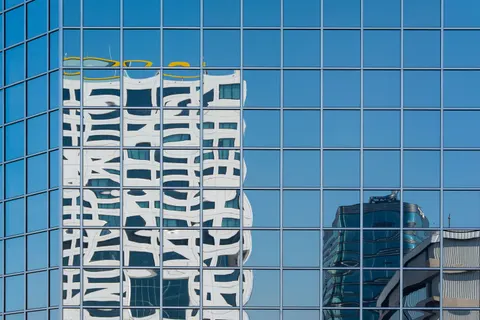 Glass Tower 4K Wallpaper · architecture · 3840×2560