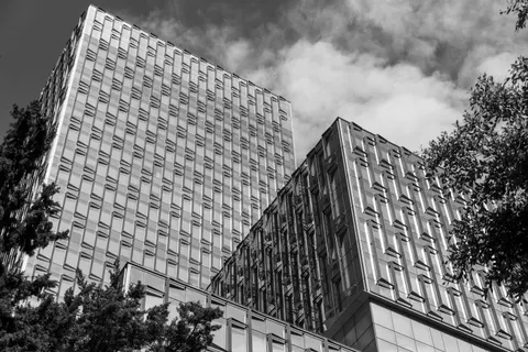 Glass Tower 4K Wallpaper · architecture · 3840×2560
