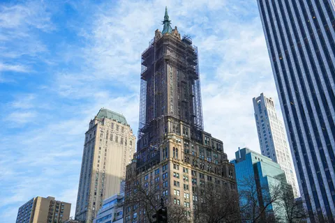 Glass Tower 4K Wallpaper · architecture · 3840×2560