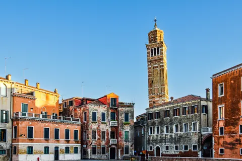Venice Canal 4K Wallpaper · architecture · 3840×2560