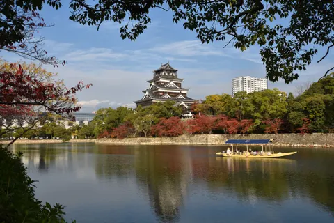 Japanese Pagoda 4K Wallpaper · architecture · 3840×2560