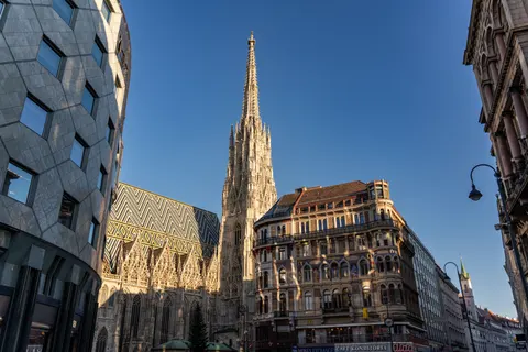 Cathedral 4K Wallpaper · architecture · 3840×2561