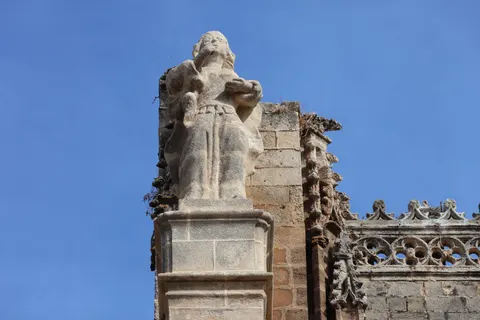 Cathedral 4K Wallpaper · architecture · 3840×2560