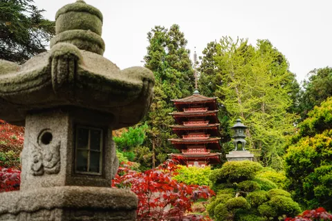 日本の五重塔 4K壁紙 · architecture · 3840×2560