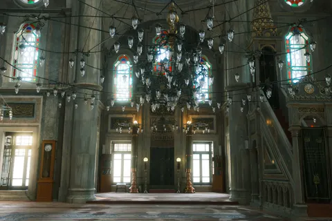Cathedral 4K Wallpaper · architecture · 3840×2560
